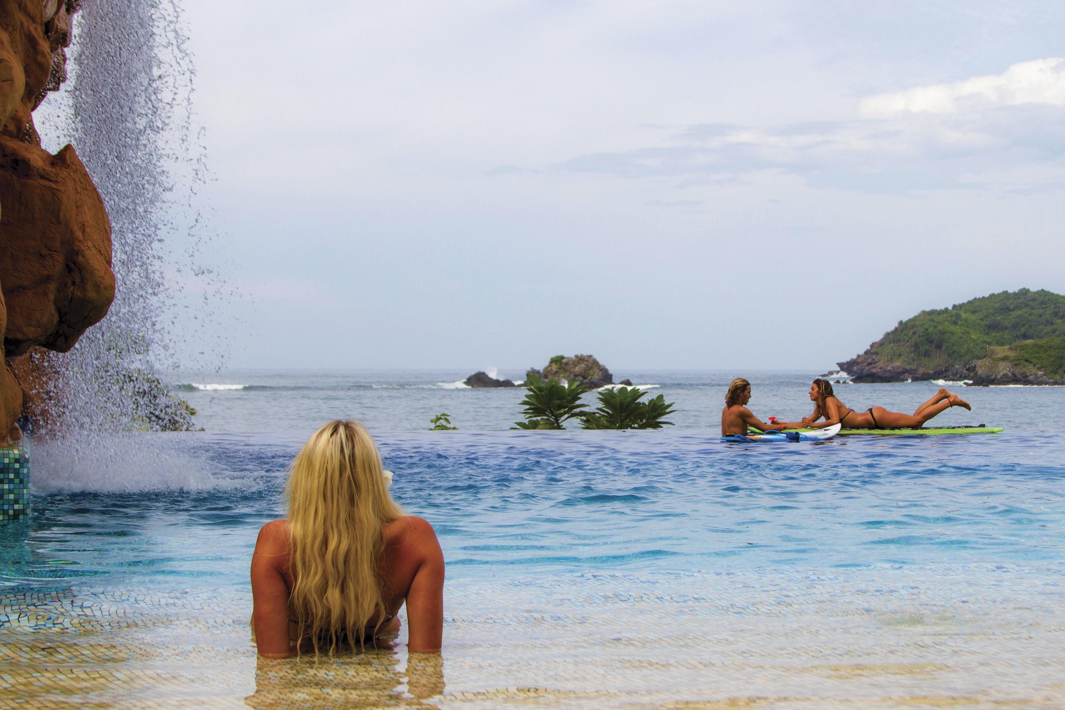 Azul Ixtapa Grand All Inclusive Suites - Spa & Convention Center Extérieur photo A beach in Acapulco